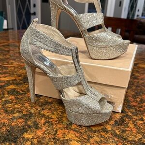 Michael Kors Glittering Silver Heels